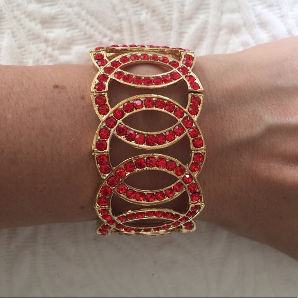 LOXLUX Jewelry Jewelry - Red rhinestone stretch bracelet